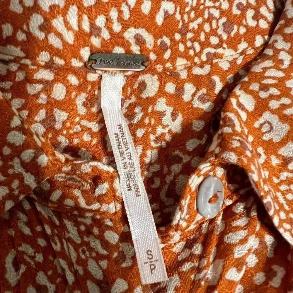 Free People Button Up Shirt Size Small - Picture 9 of 10